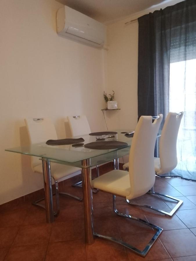 Apartman Lean Pula Exterior foto