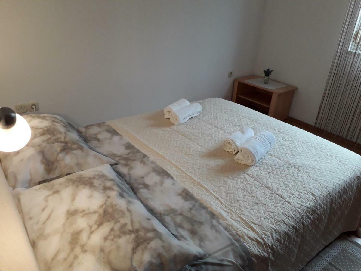 Apartman Lean Pula Exterior foto