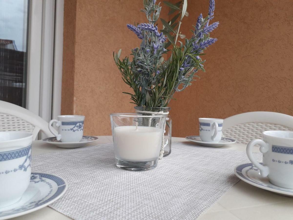 Apartman Lean Pula Exterior foto