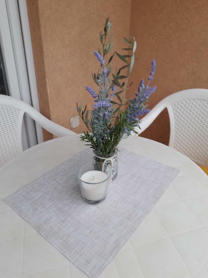 Apartman Lean Pula Exterior foto