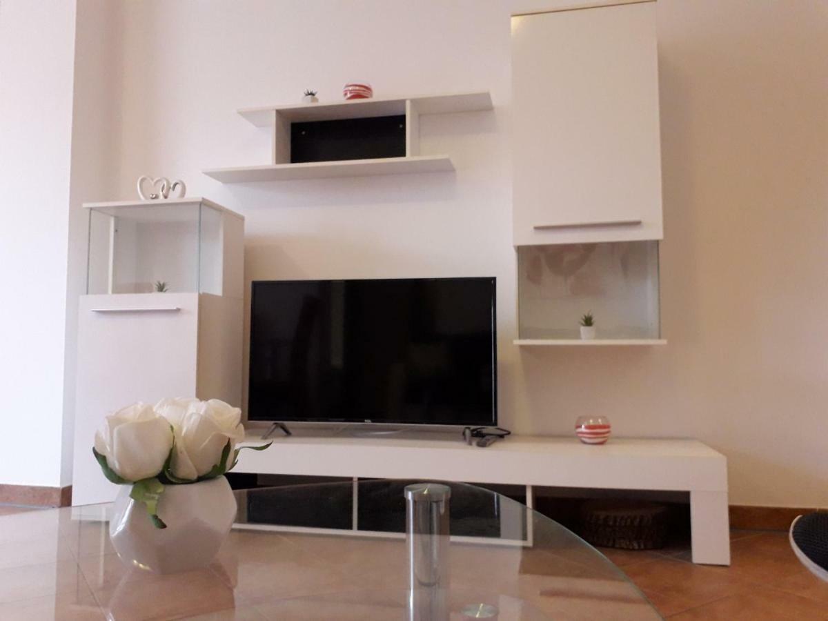 Apartman Lean Pula Exterior foto